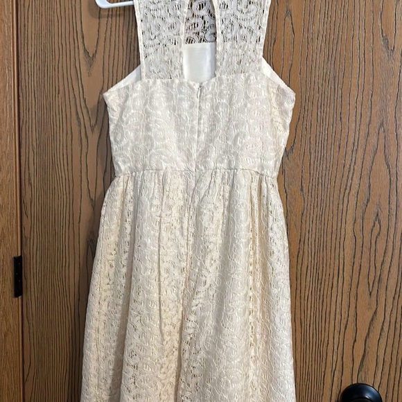 Creamy ivory lace dress (size 4) from The Limited - Picture 2 of 2
